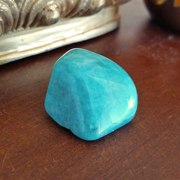Amazonite works with the Heart Chakra. It heals emotions, brings peace and stress relief