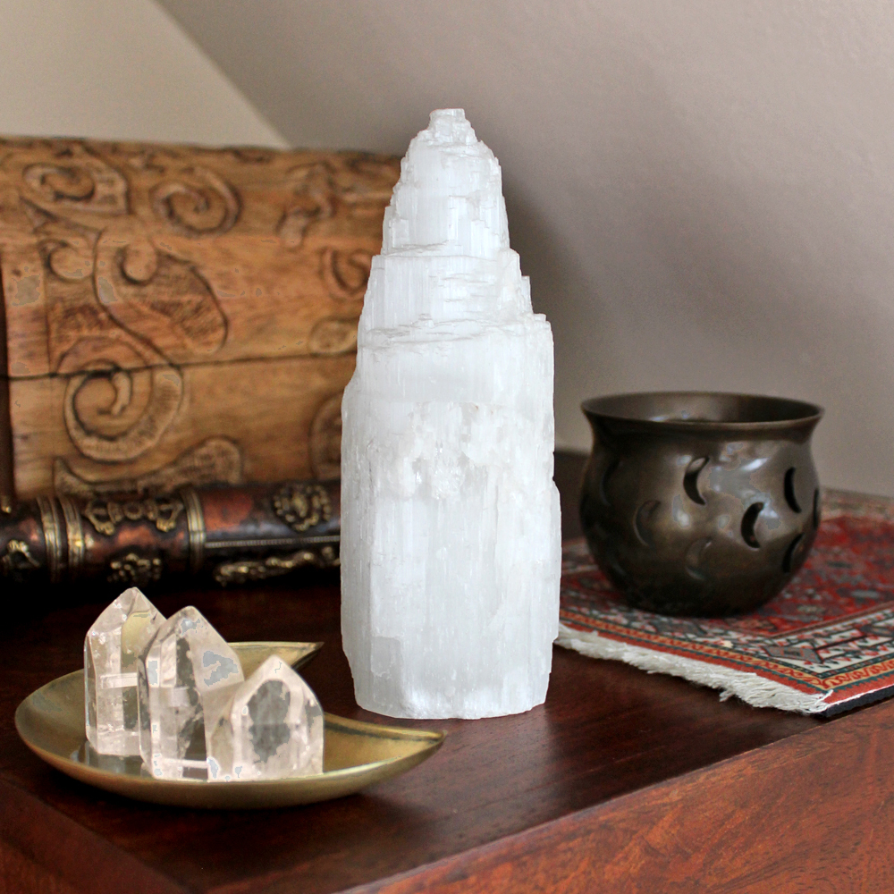 Self cleansing crystals? Selenite tower and Quartz crystal points