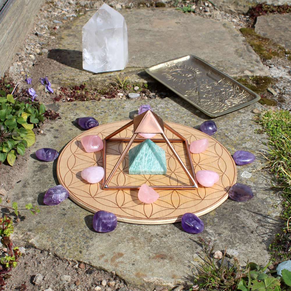 Earth healing crystal grid with amethyst, rose quartz and Amazonite crystals