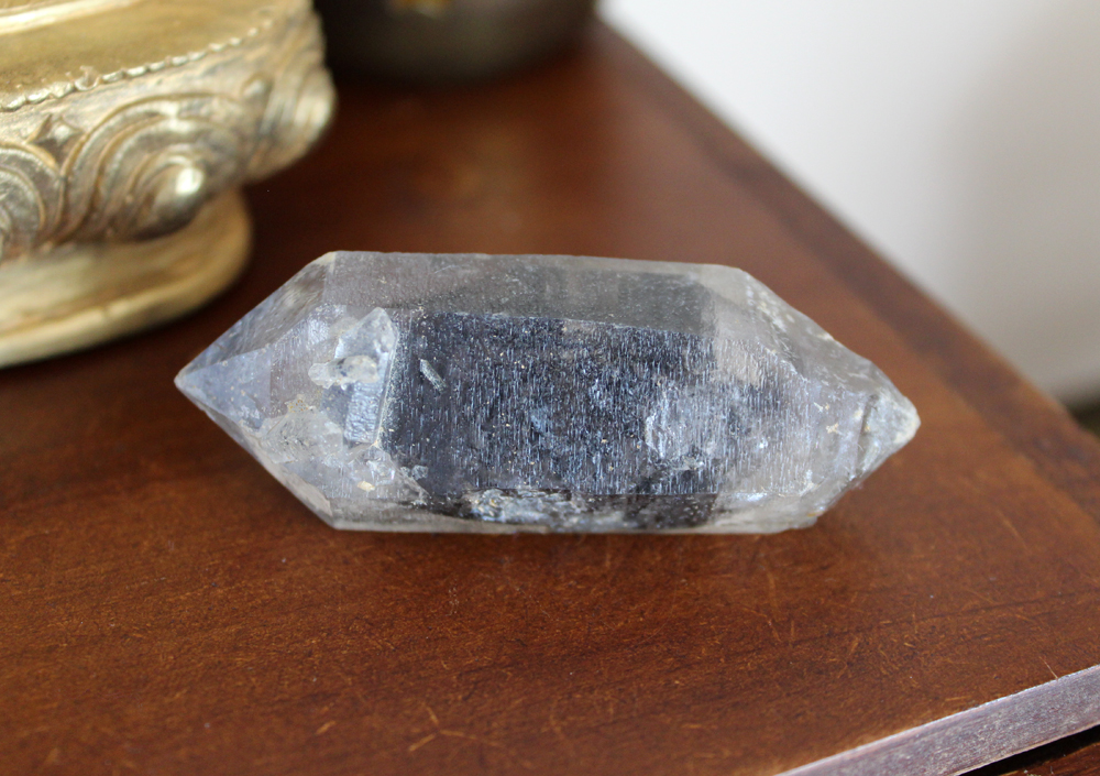 Cristal de dupla terminação de quartzo preto tibetano